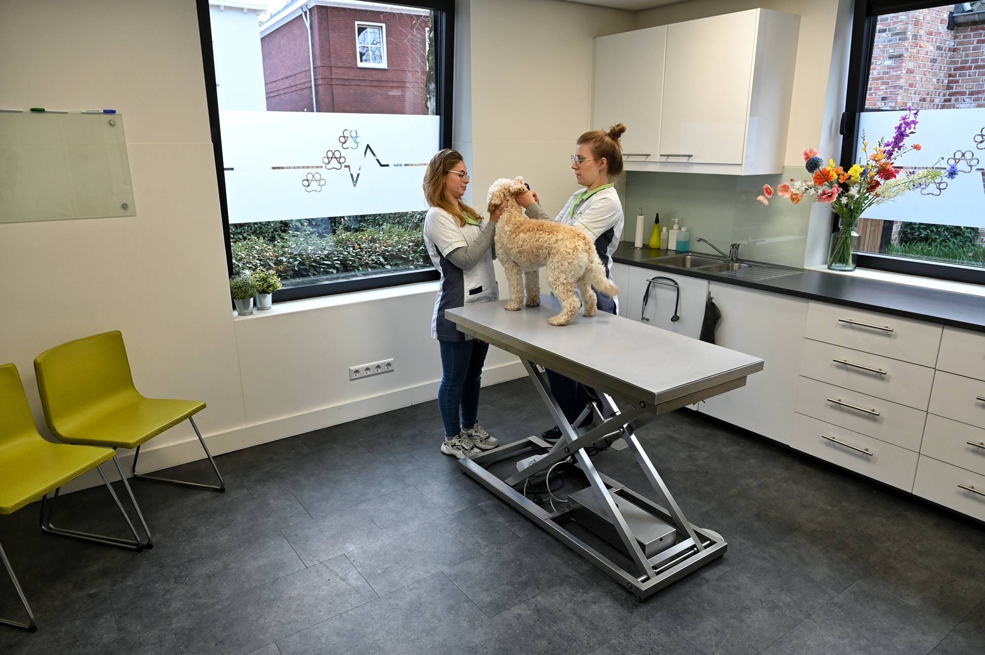 Joyce en Sharon in Spreekkamer 1